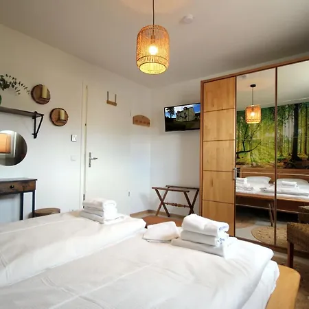 Twiehuss By Rujana Daire